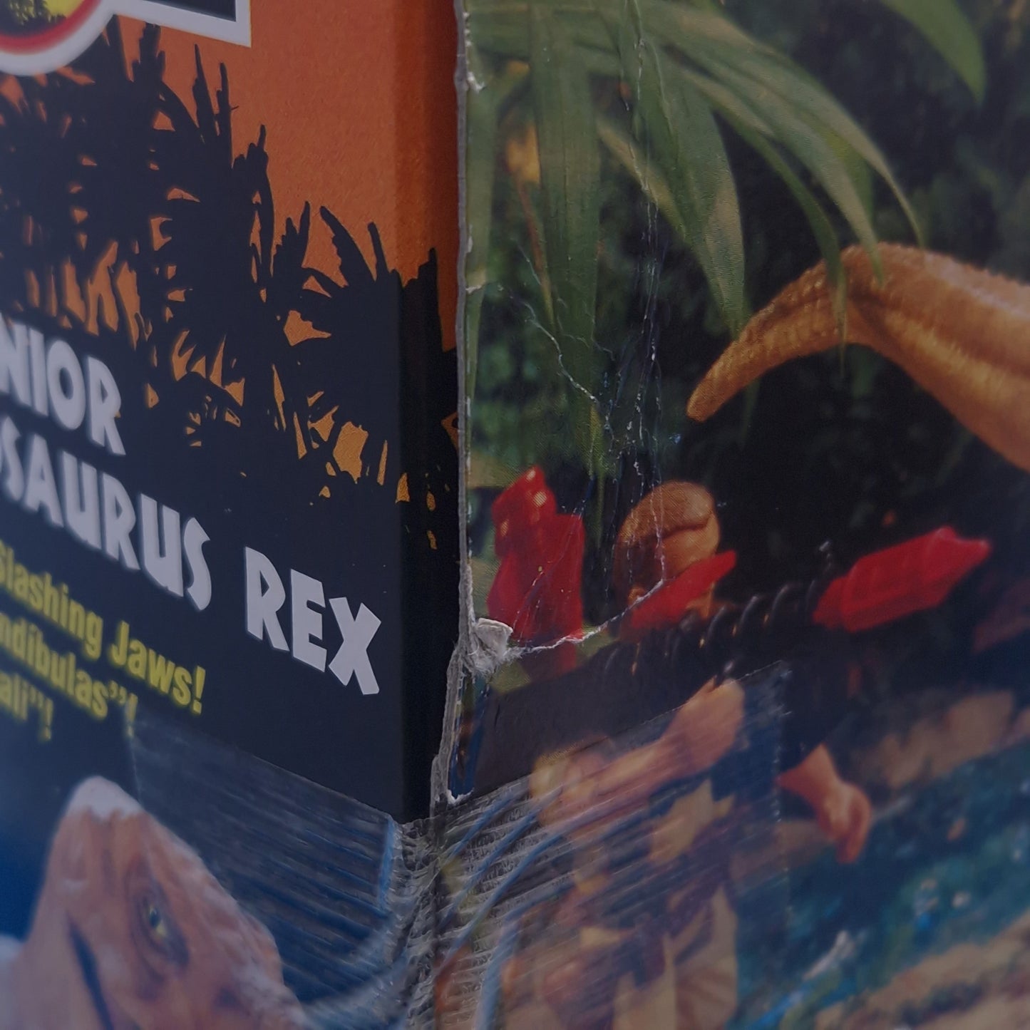 JURASSIC PARK ☆ JUNIOR (YOUNG) TYRANNOSAURUS REX Figure ☆ Sealed MISB World T-REX