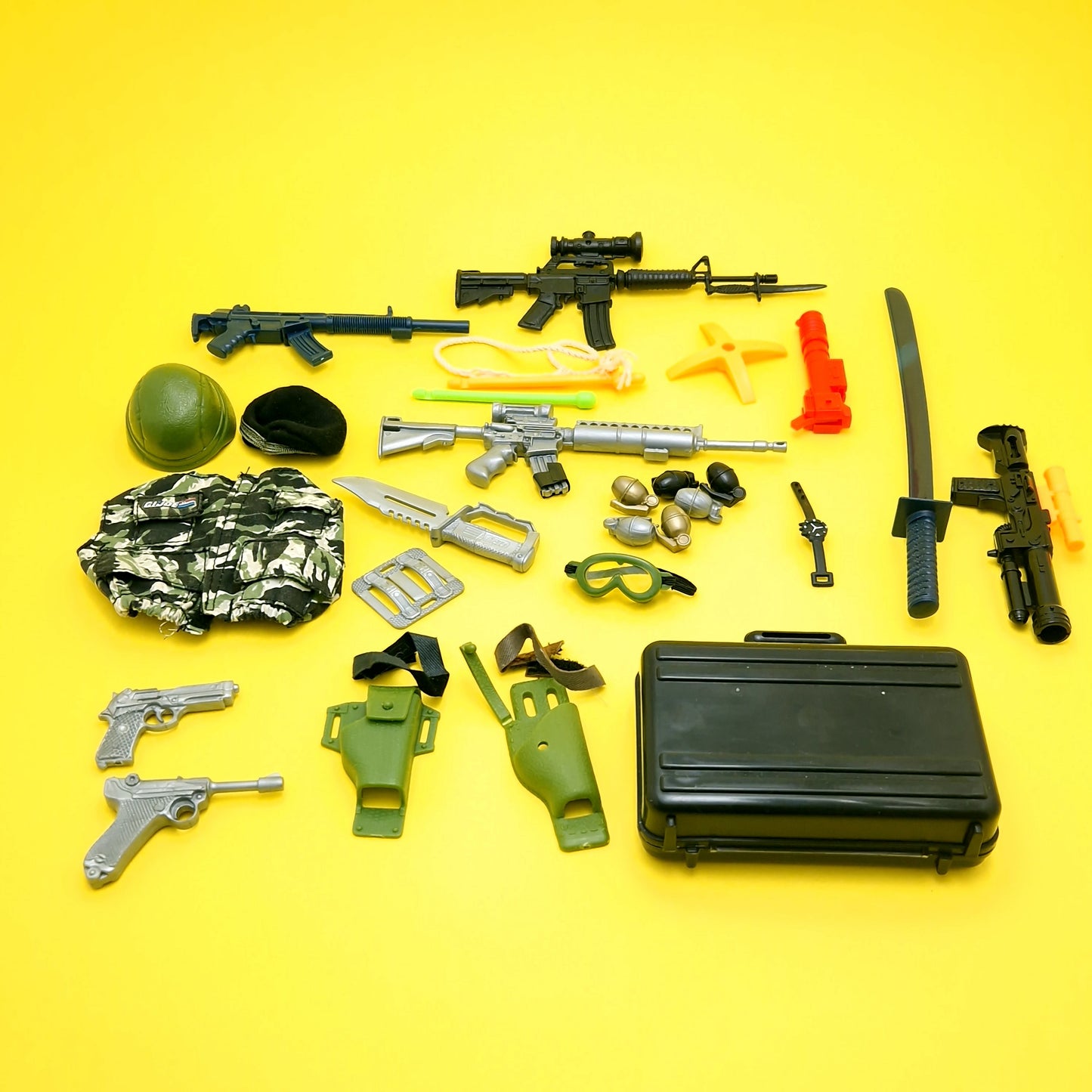 ACTION MAN ☆ ASSUALT GEAR PACK Accessories Near Complete ☆ Vintage HASBRO 90's Loose