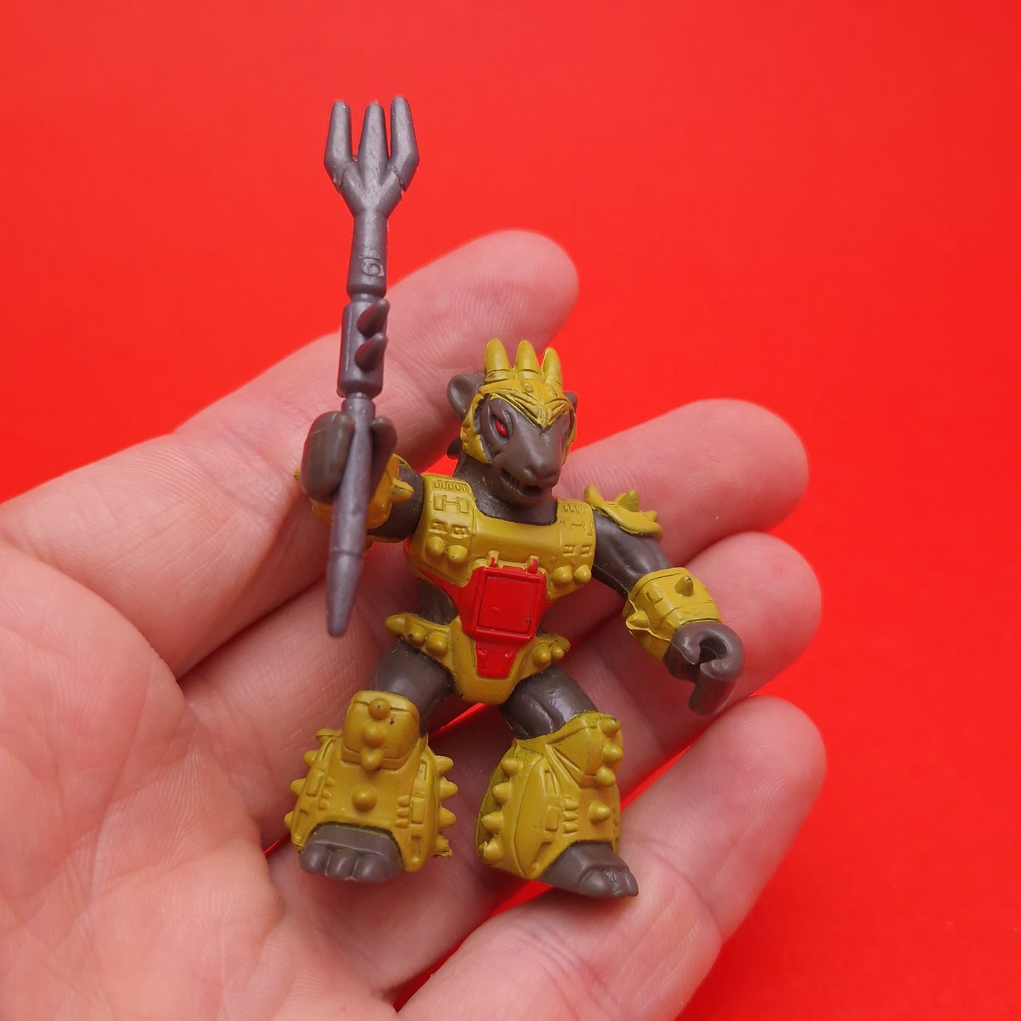 BATTLE BEASTS ☆ PRICKLY PORCUPINE #19 Action Figure ☆ Vintage Original 80s Hasbro Takara Loose