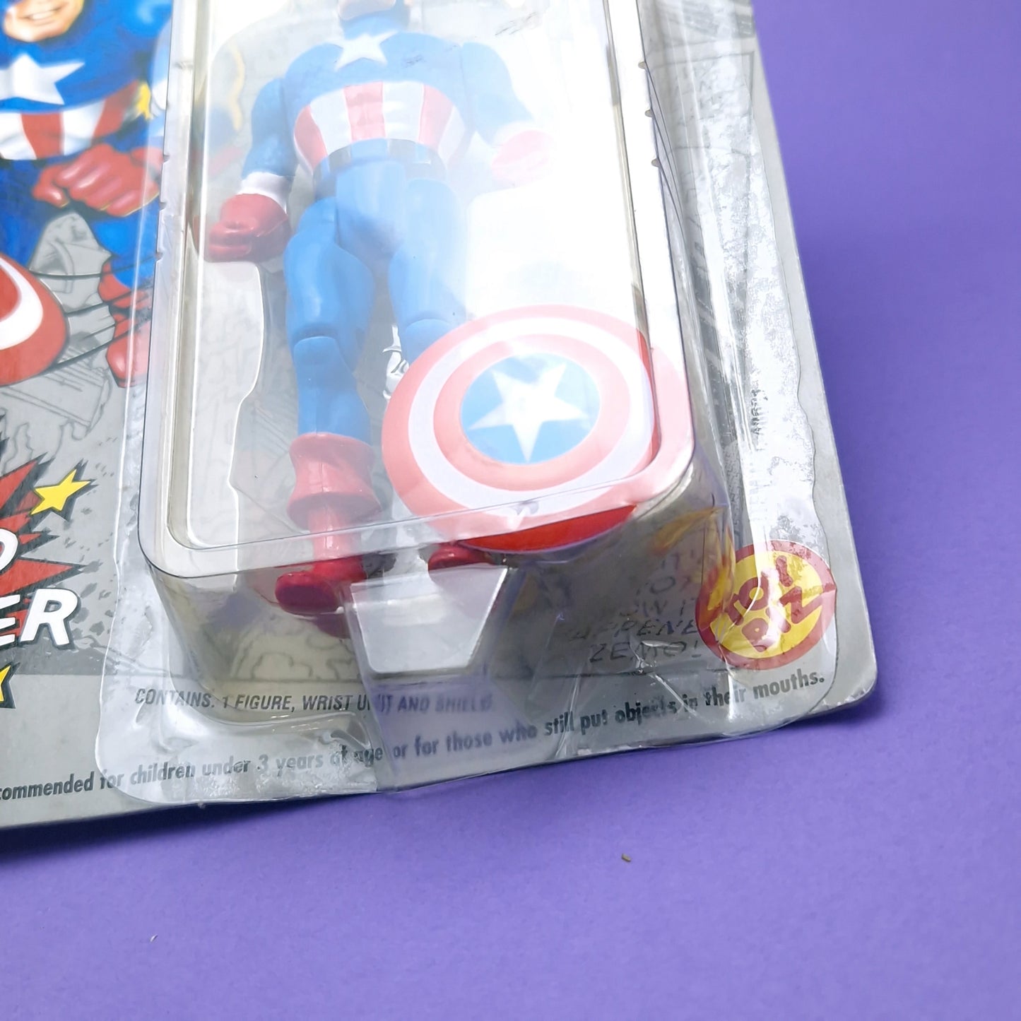 MARVEL SUPER HEROES ☆ CAPTAIN AMERICA Vintage Action Figure ☆ Original Carded Toybiz 90s