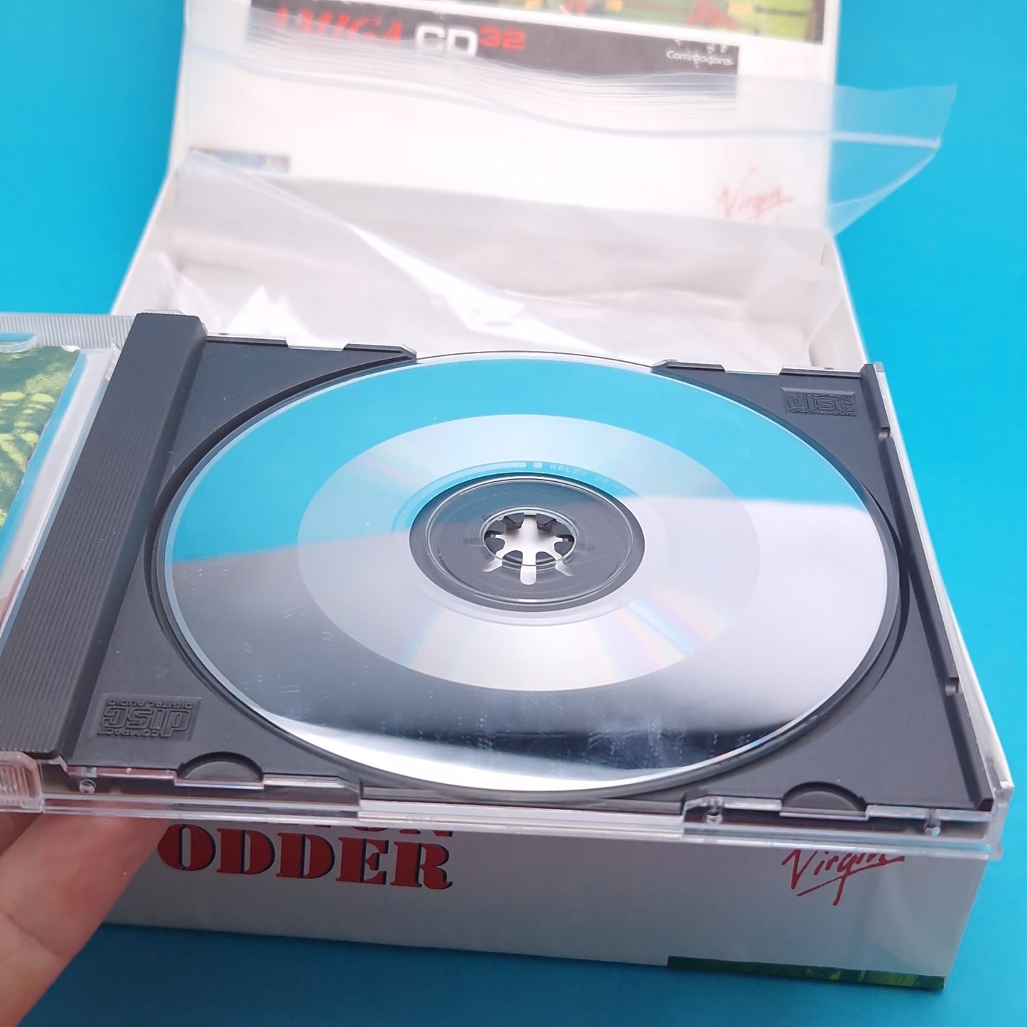 AMIGA CD32 ☆ CANNON FODDER ☆ BIG BOX BOXED Vintage Retro Game Commodore 90s