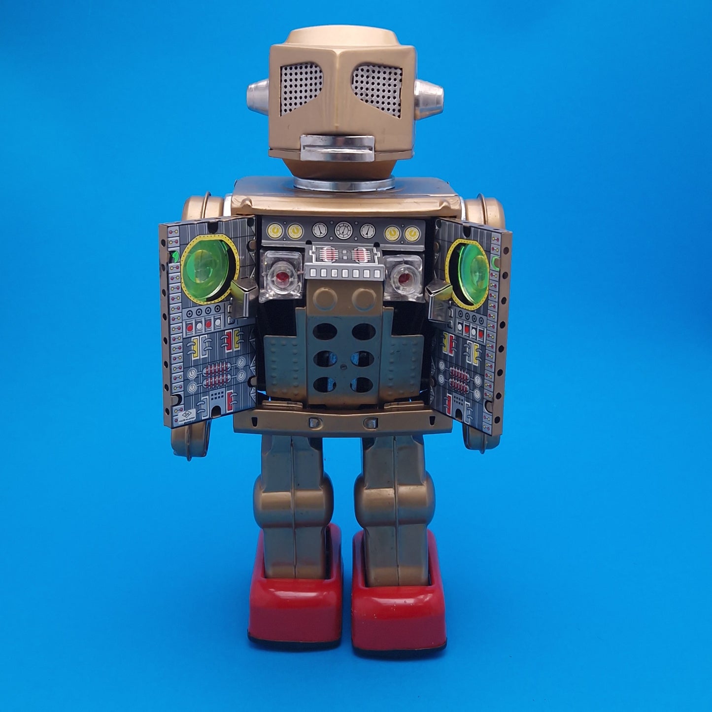 HORIKAWA JAPAN ☆ ATTACKING MARTIAN ROBOT Tin Battery Operated GOLD Space Figure ☆ Vintage BOXED Original 1960s