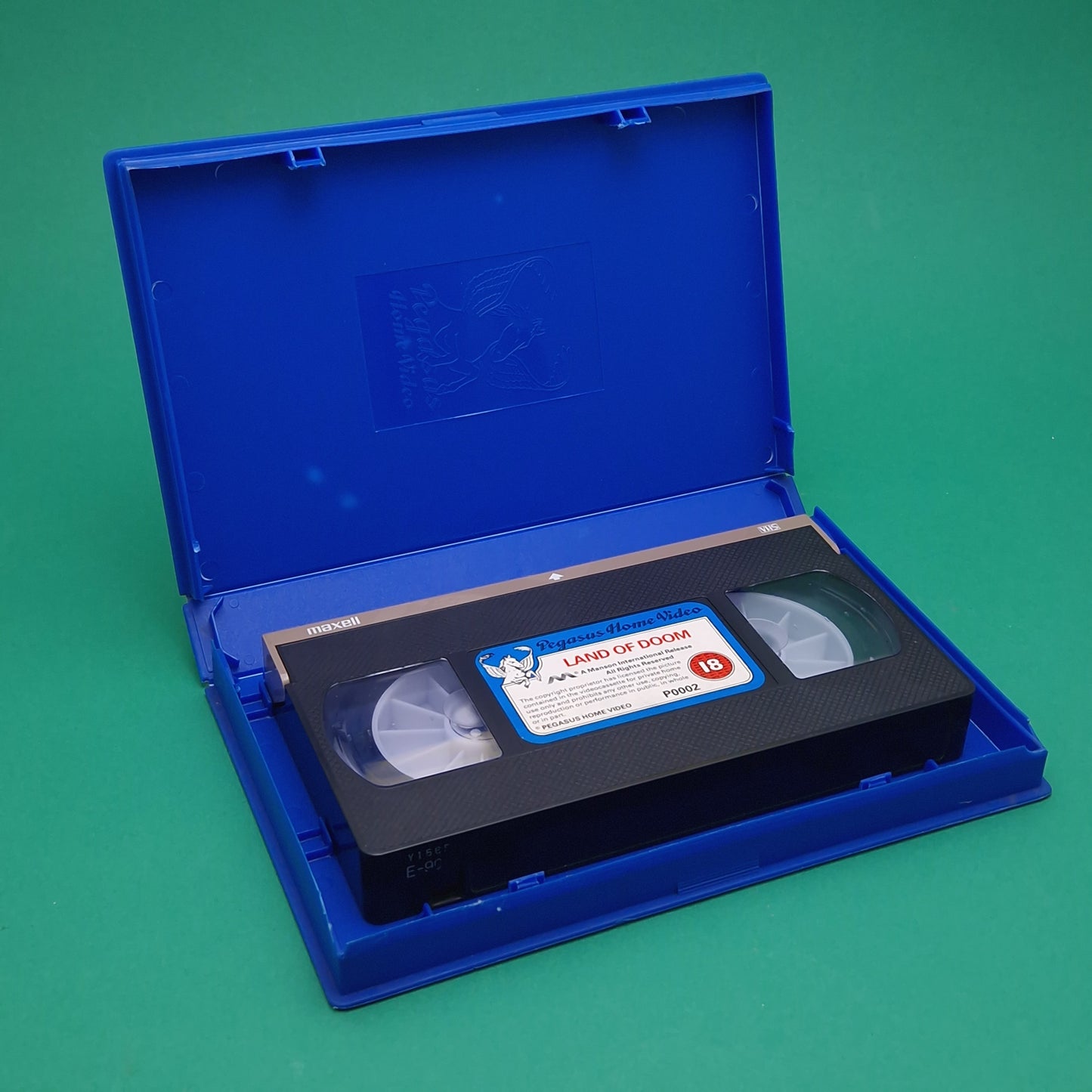 VHS Video ☆ LAND OF THE DOOM ☆ 80s Big Box Ex Rental 18 Vintage