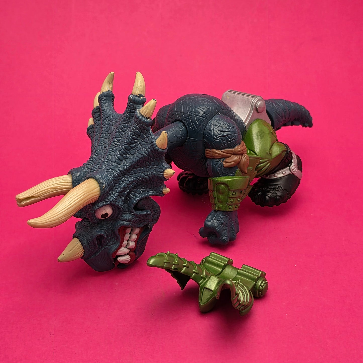 EXTREME DINOSAURS ☆ BULLZEYE & SPIKE Head Strike Dino Vintage Action Figure ☆ MATTEL 90s Loose