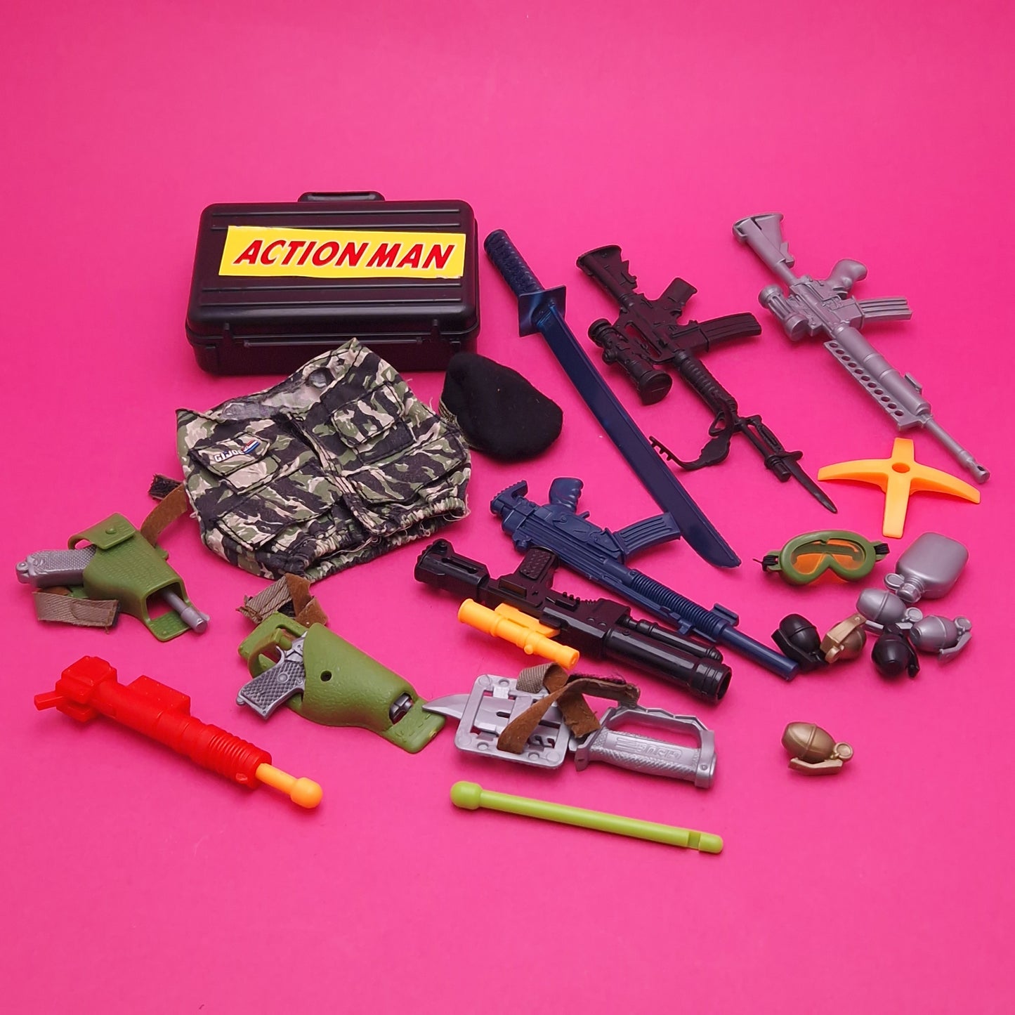 ACTION MAN ☆ ASSUALT GEAR PACK Accessories Near Complete ☆ Vintage HASBRO 90's Loose