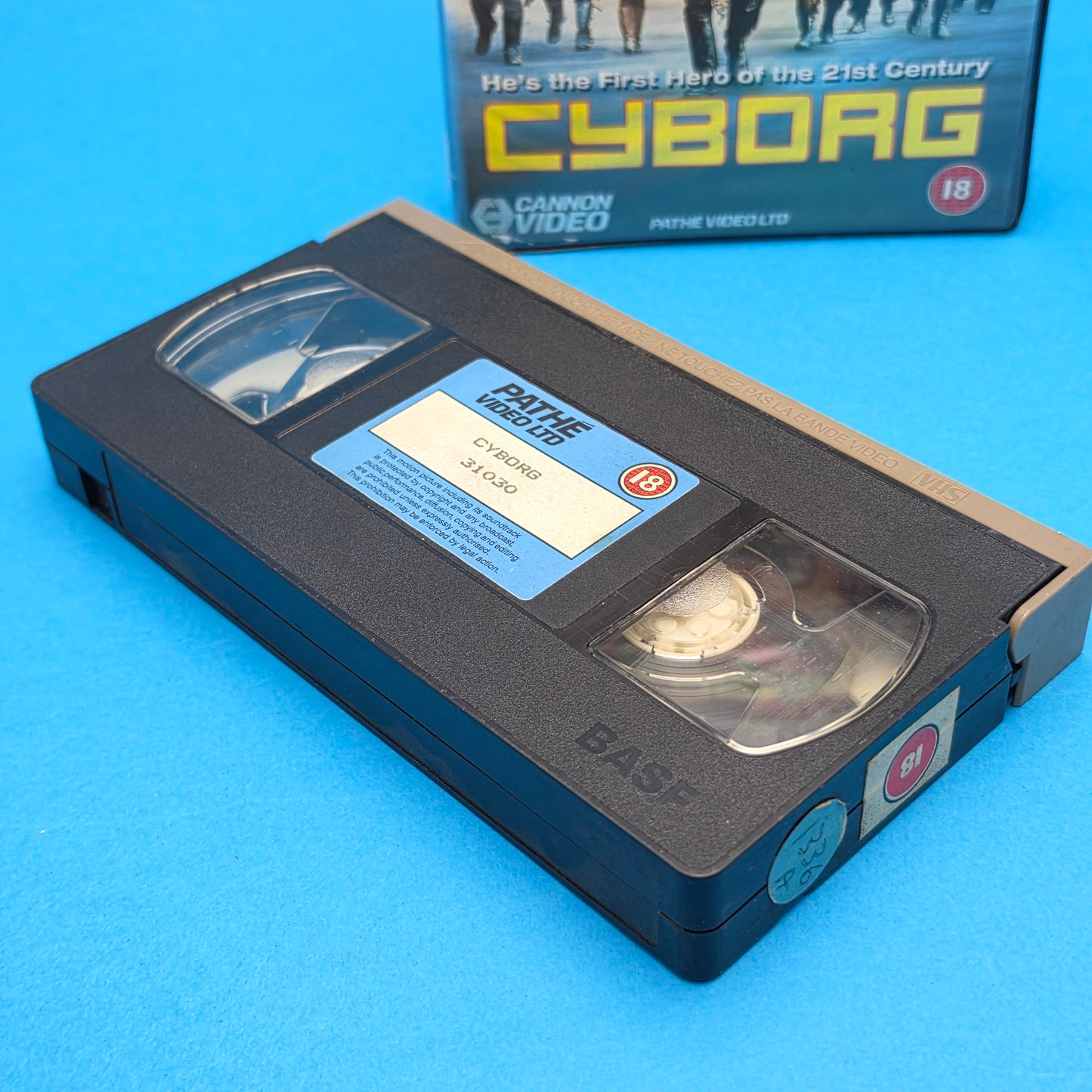 VHS Video ☆ CYBORG Van Damme 18 Cert Big Box Ex-Rental Vintage Tape