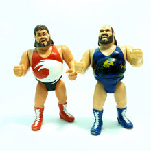 Load image into Gallery viewer, WWF HASBRO EARTHQUAKE &amp; TYPHOON Vintage Wrestling Figure ☆ Original 90s Series 3

